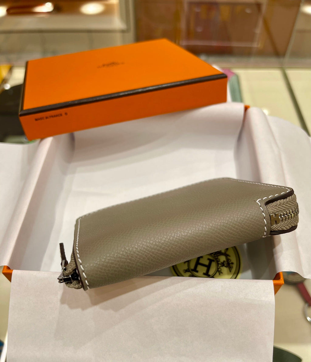 HERMES Compact Wallet 11.5 Brown Epsom