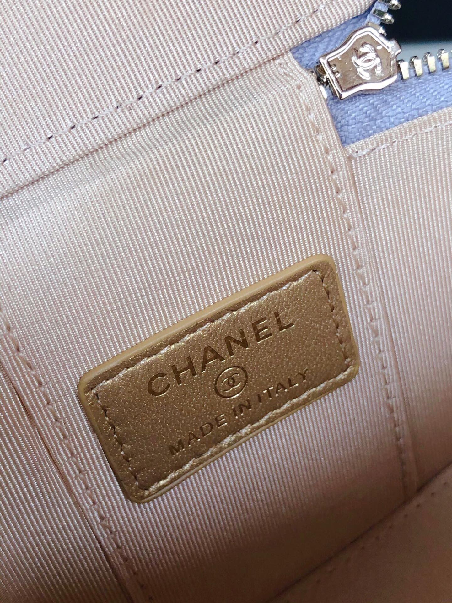 CHANEL MINI 11 VANITY CHAIN IN LIGHT GREY CALFSKIN GOLD HARDWARE