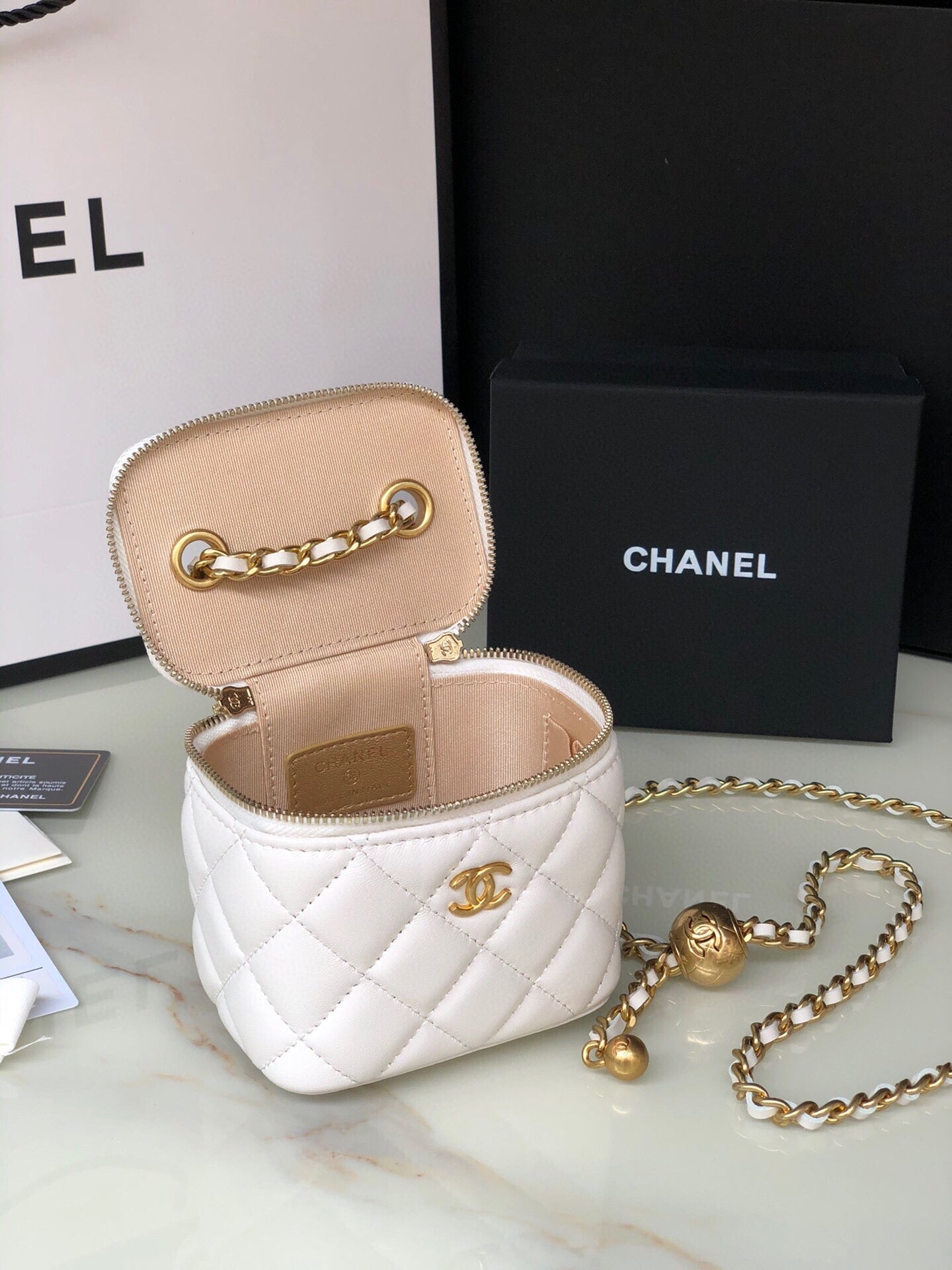 CHANEL MINI 11 VANITY CHAIN IN WHITE CALFSKIN GOLD HARDWARE