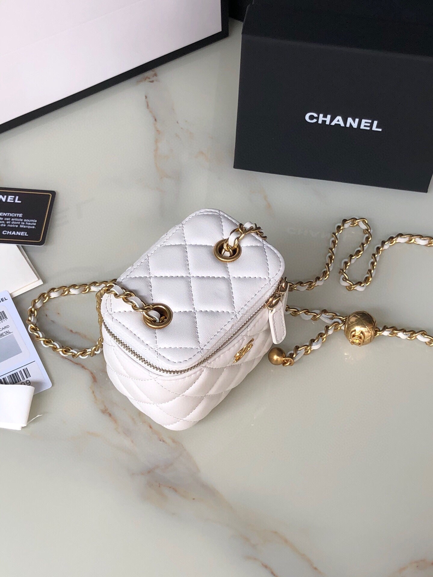 CHANEL MINI 11 VANITY CHAIN IN WHITE CALFSKIN GOLD HARDWARE