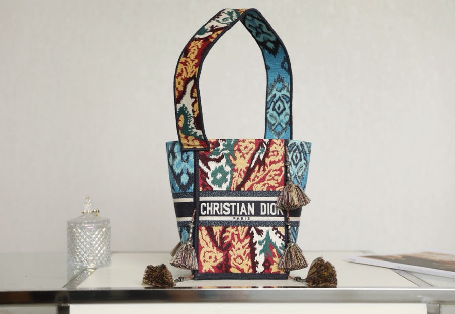 DIOR BUBBLE 25 BUCKET BAG IN MULTICOLOR CALFSKIN