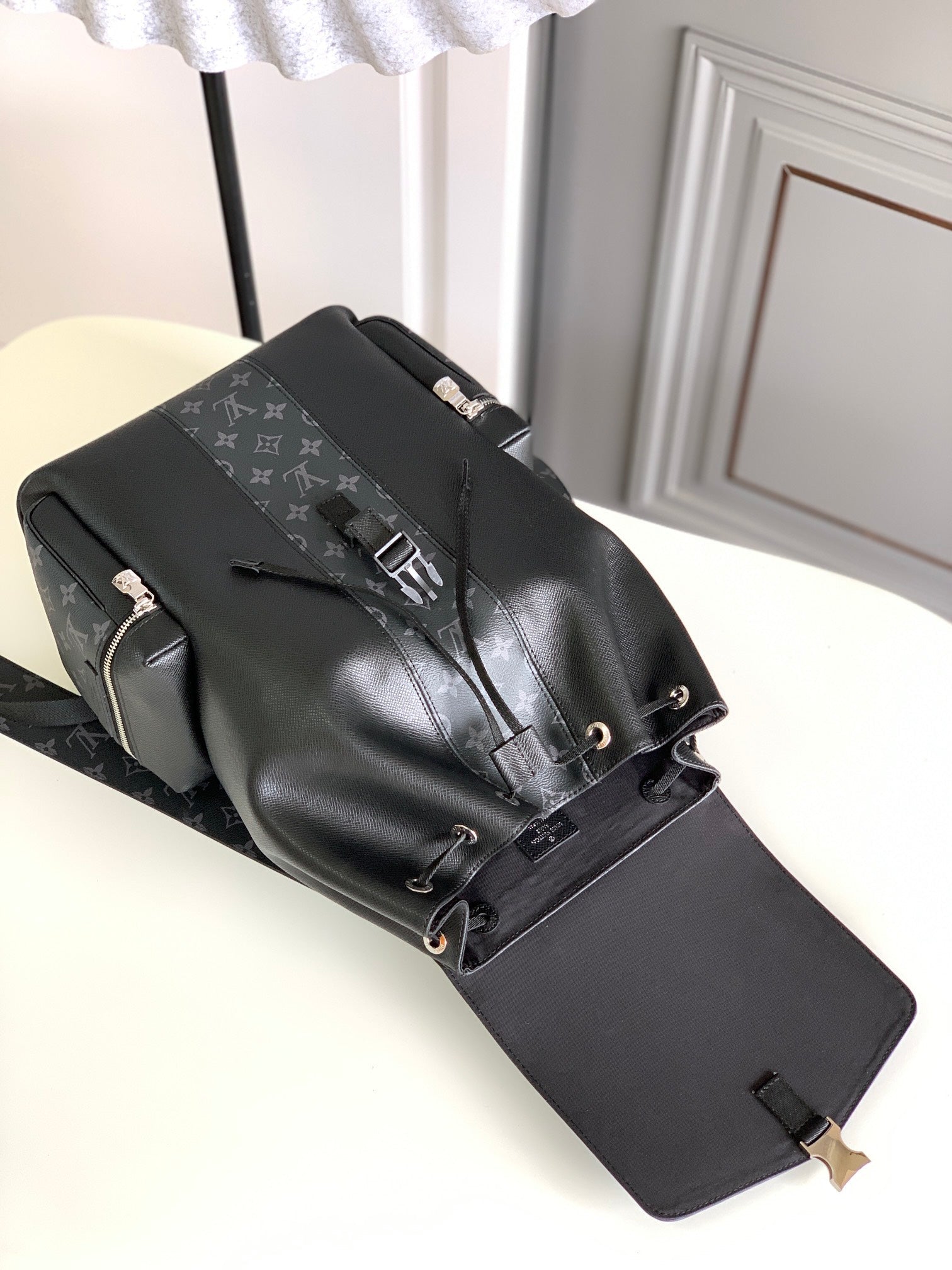 LOUIS VUITTON BACKPACK 45 IN BLACK CALFSKIN AND GUN METAL MONOGRAM ECLIPSE CANVAS
