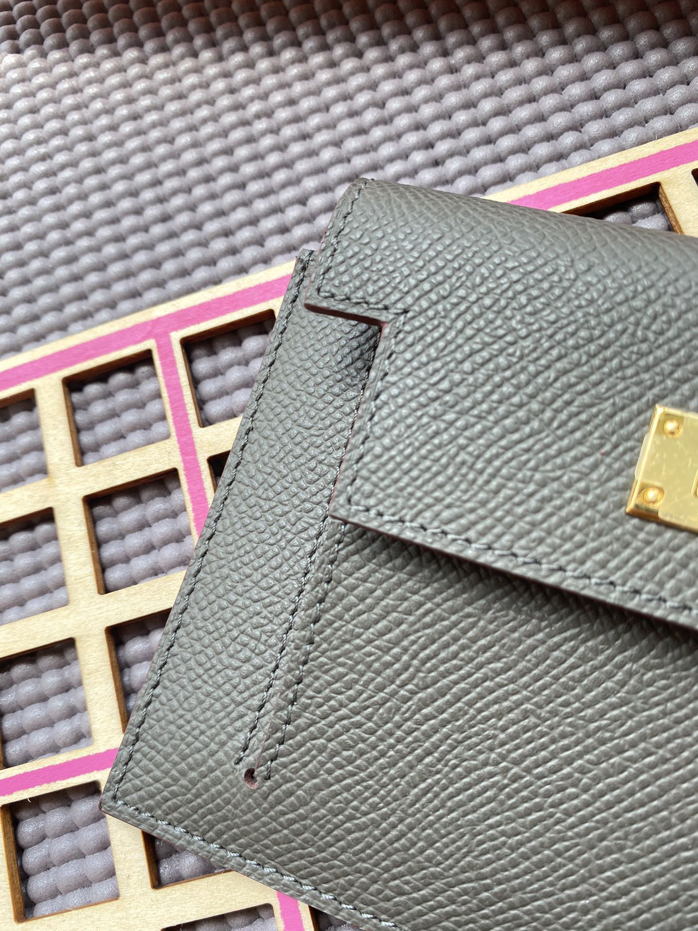 HERMES Kelly Pocket 13.5 Dark Grey Epsom Ghw