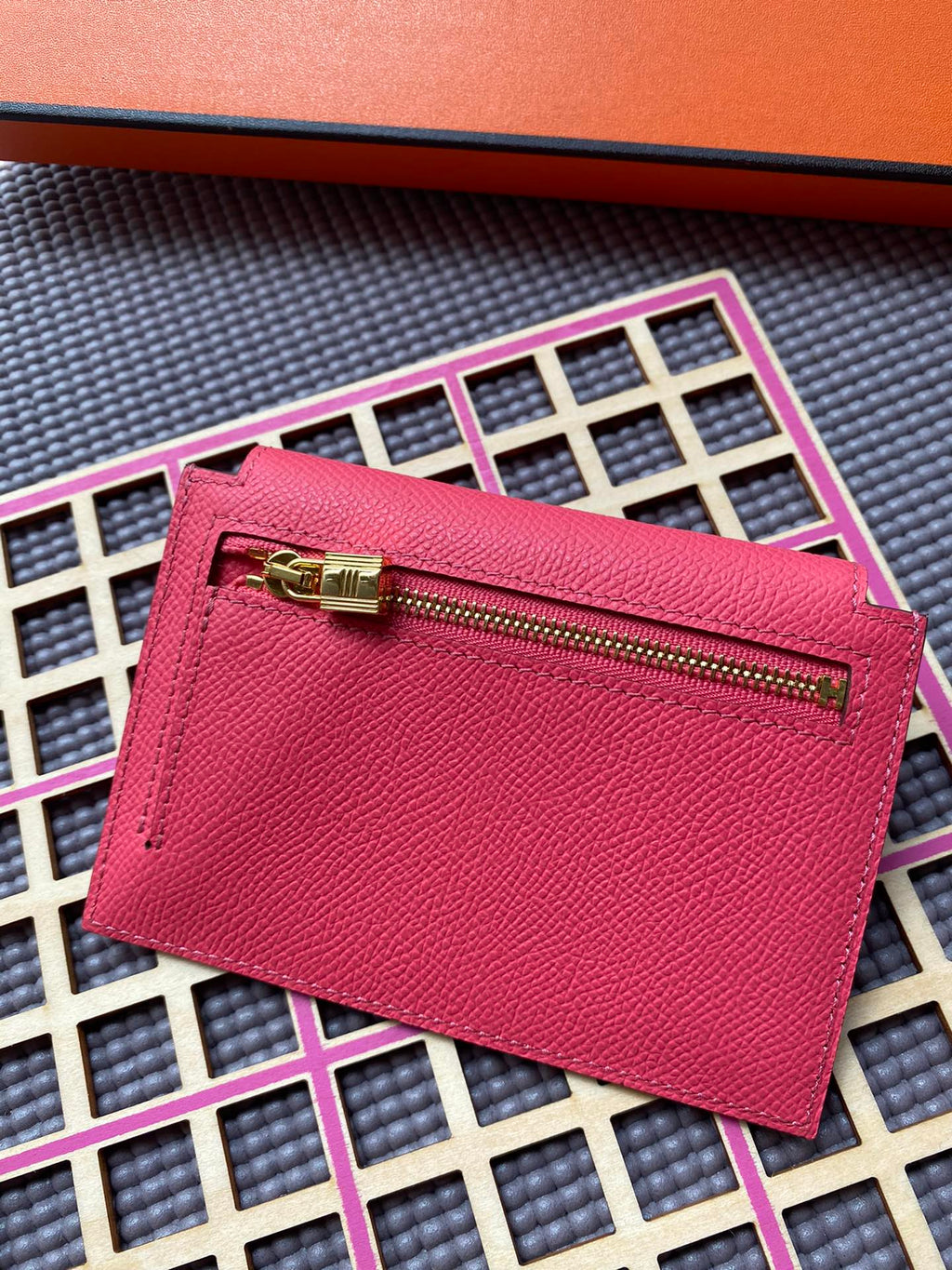 HERMES Kelly Pocket 13.5 Dark Pink Epsom Ghw