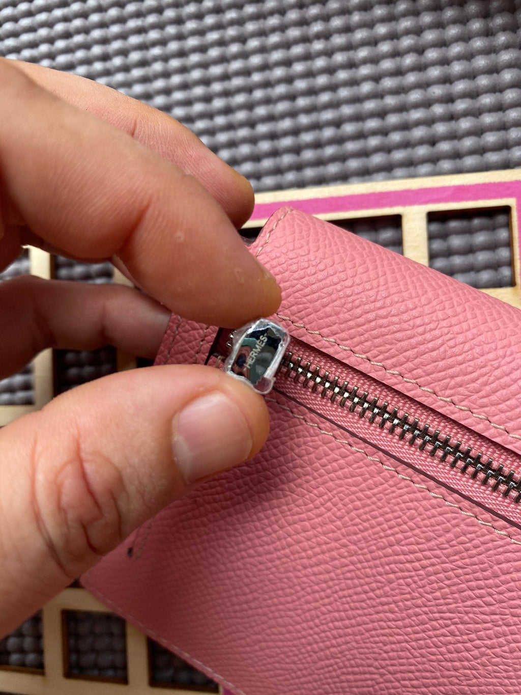 HERMES Kelly Pocket 13.5 Pink Epsom Shw