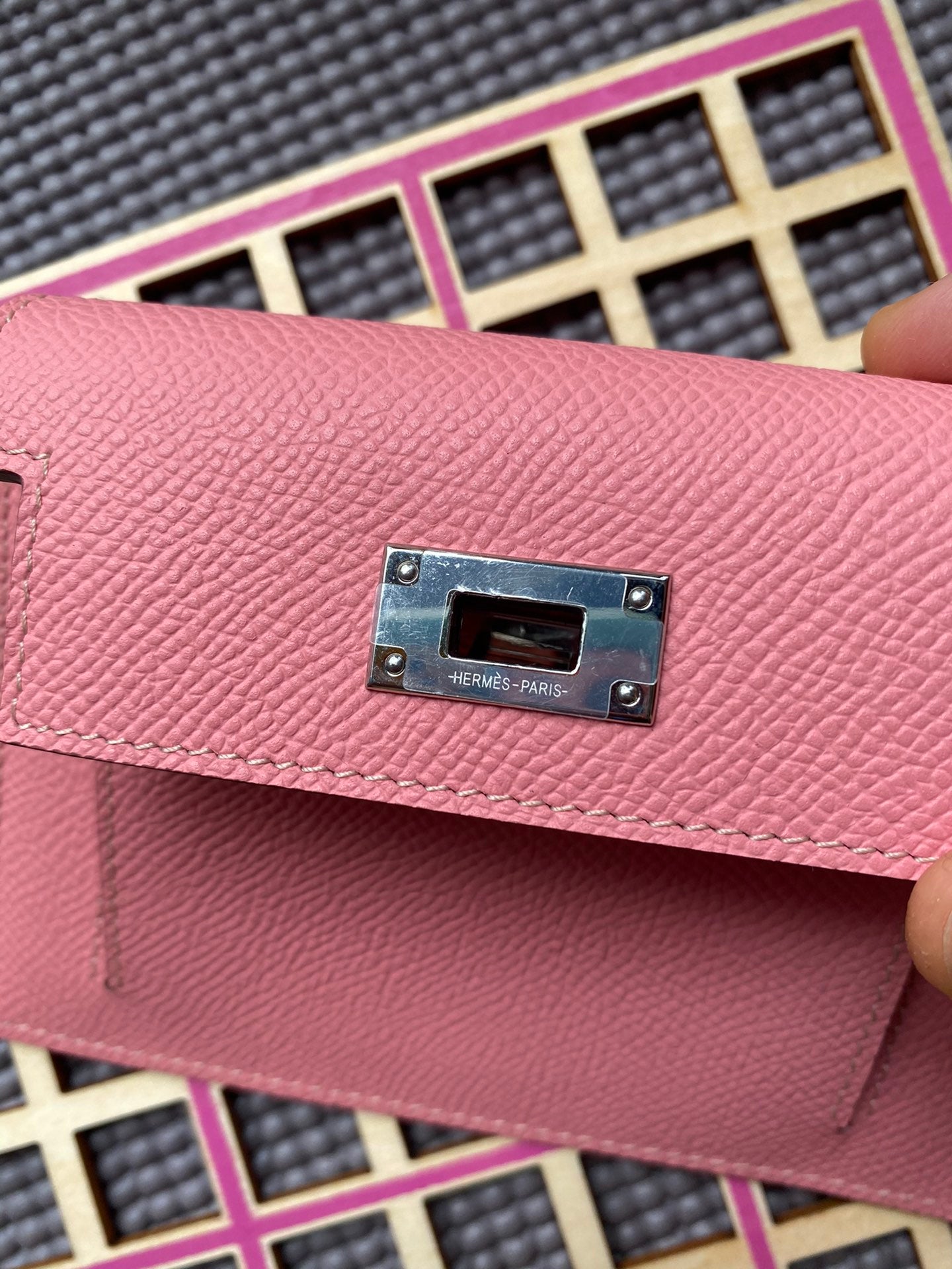 HERMES Kelly Pocket 13.5 Pink Epsom Shw