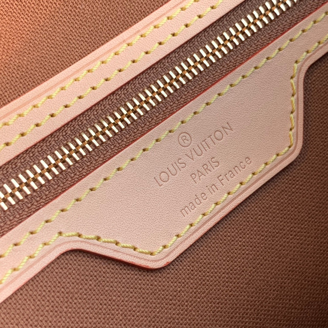 LOUIS VUITTON DIANE 27 IN BROWN MONOGRAM COATED CANVAS AND CALFSKIN
