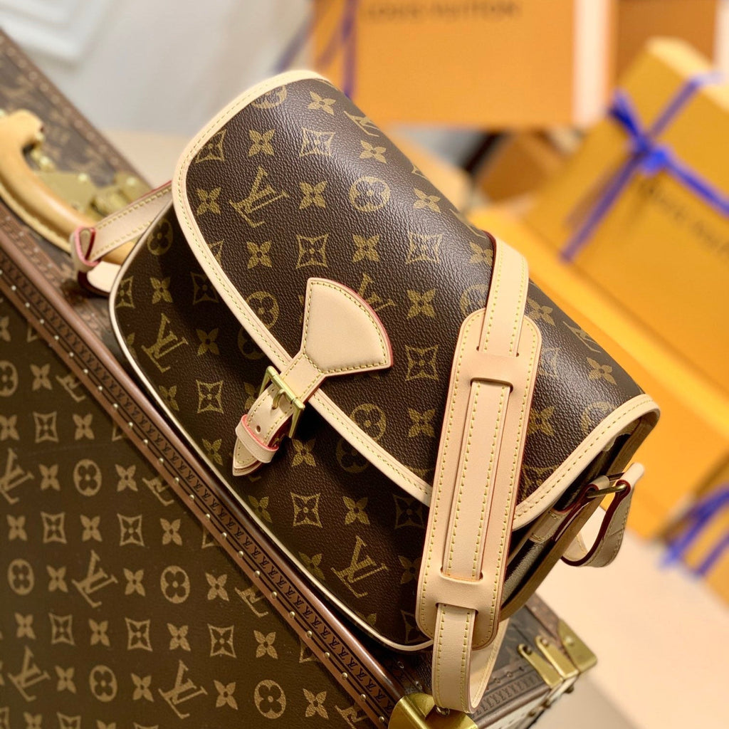 LOUIS VUITTON DIANE 27 IN BROWN MONOGRAM COATED CANVAS AND CALFSKIN