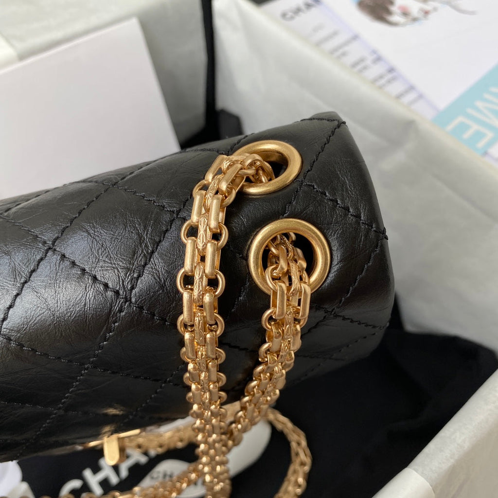 CHANEL FLAP BAG 20 IN BLACK CALFSKIN GOLD CHAIN