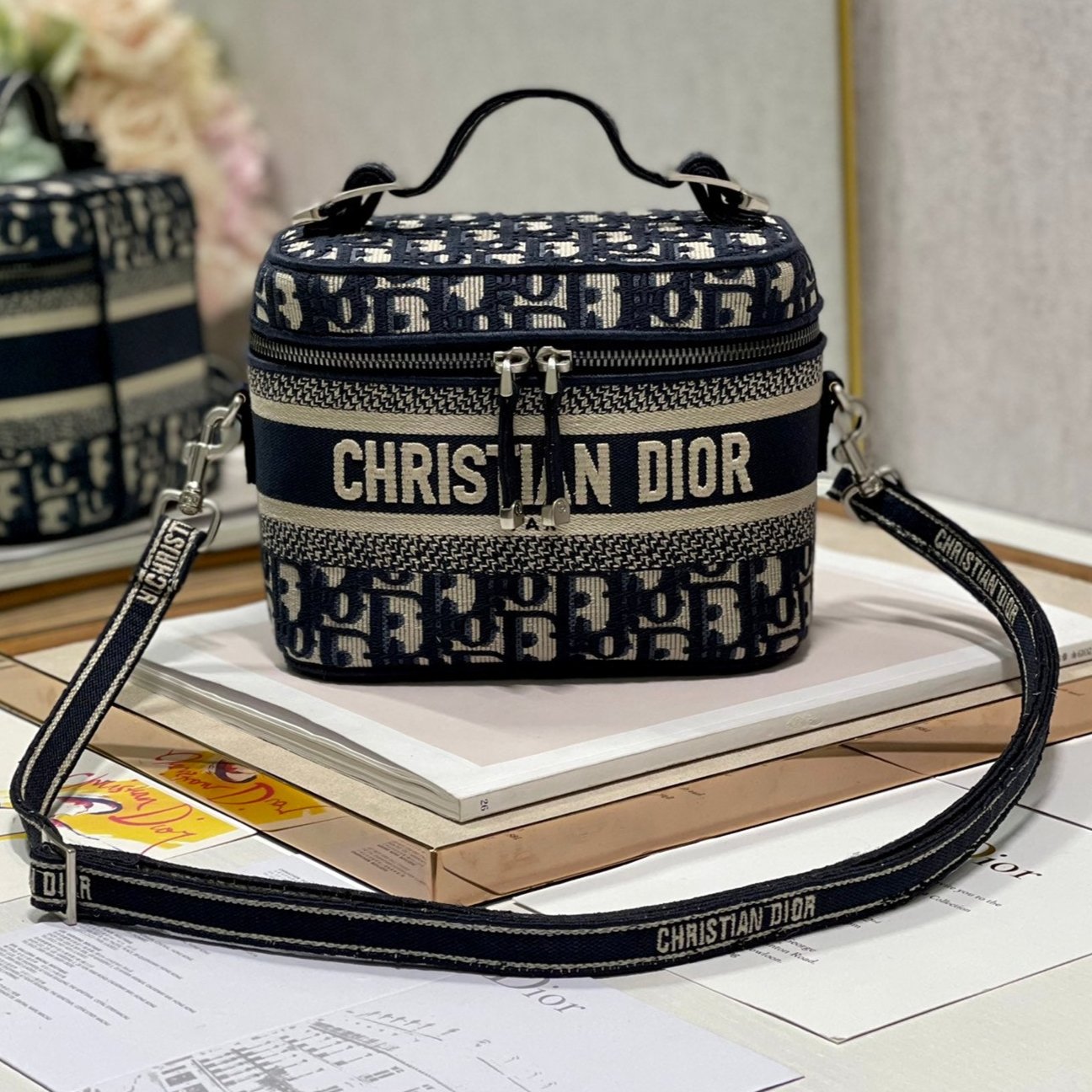 DIOR CROSSBODY MINI 18 VANITY CASE IN BLACK MONOGRAM OBLIQUE JACQUARD