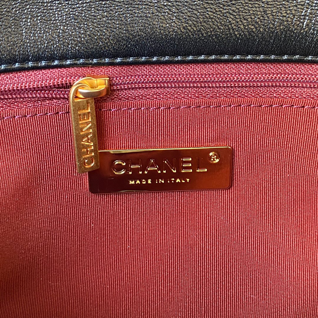 CHANEL MEDIUM 26 FLAP BAG IN BLACK LAMBSKIN