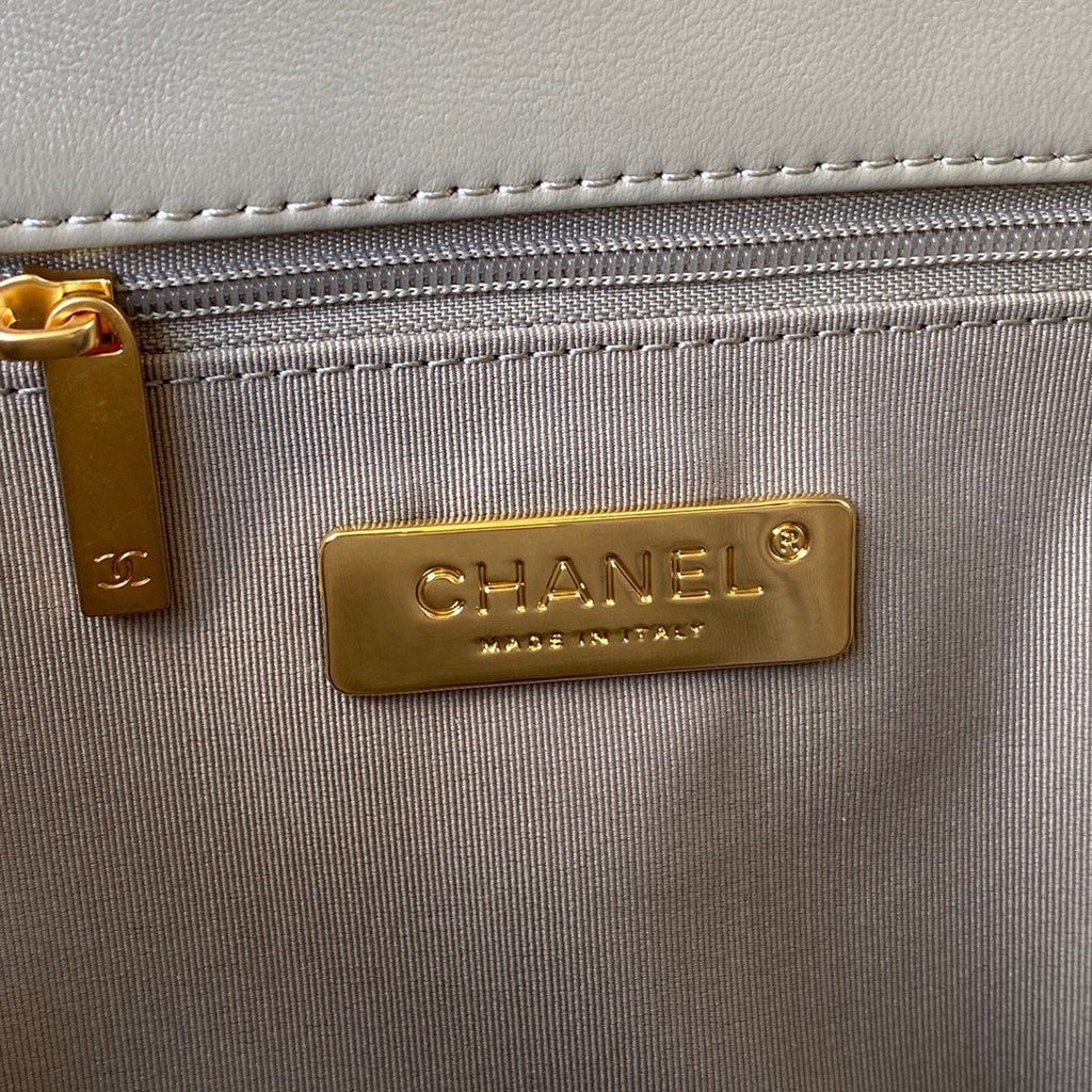 CHANEL LARGE 30 FLAP BAG IN LIGHT GREY LAMBSKIN