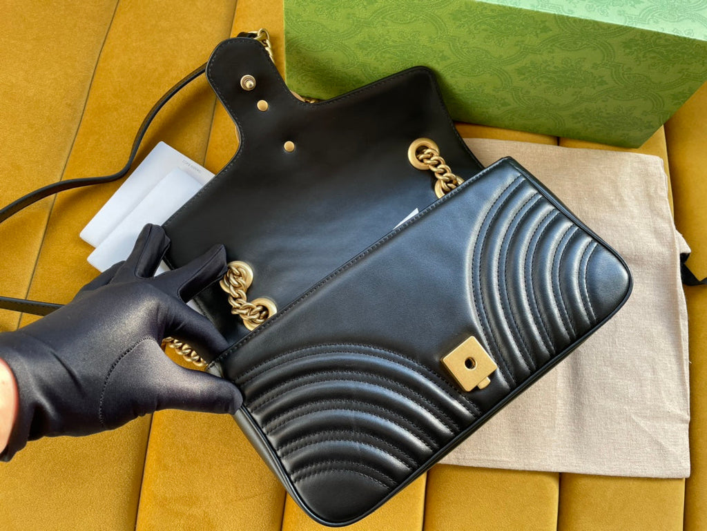 GUCCI MARMONT MATELASSÉ LARGE 26 BAG BLACK CALFSKIN