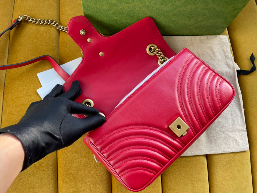 GUCCI MARMONT MATELASSÉ LARGE 26 BAG RED PINK CALFSKIN