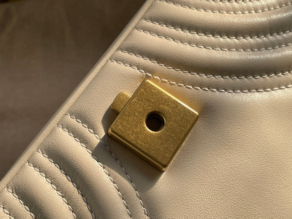 GUCCI MARMONT MATELASSÉ SMALL 22 BAG WHITE CALFSKIN