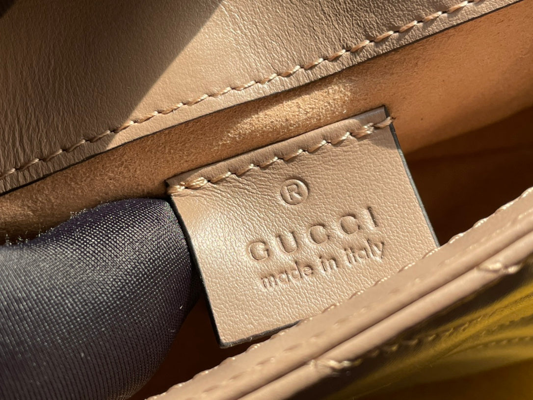 GUCCI MARMONT MINI 16 BAG IN BEIGE CALFSKIN