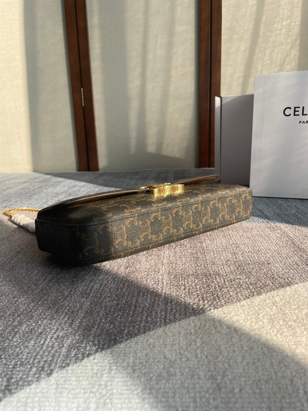 CELINE CHAIN SHOULDER BAG CLAUDE 33 IN BLACK TRIOMPHE CANVAS GOLD HARDWARE