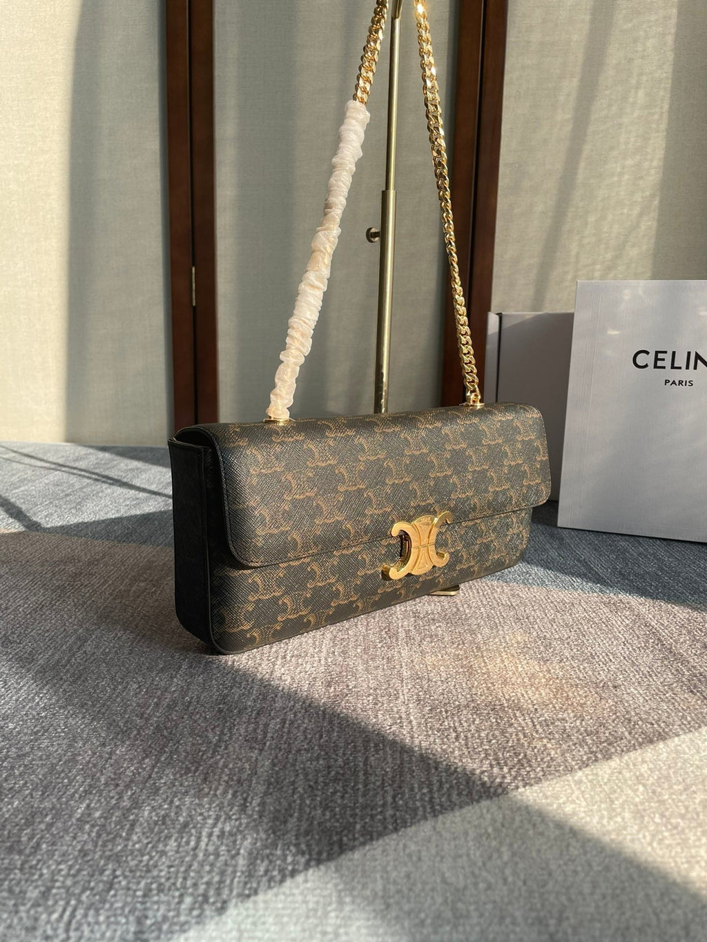 CELINE CHAIN SHOULDER BAG CLAUDE 33 IN BLACK TRIOMPHE CANVAS GOLD HARDWARE