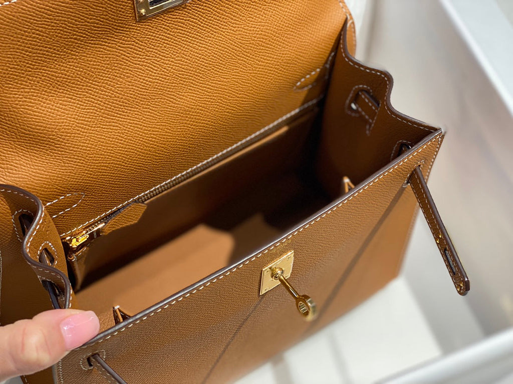 HERMES KELLY 28CM IN GOLD EPSOM CALFSKIN GOLD HARDWARE