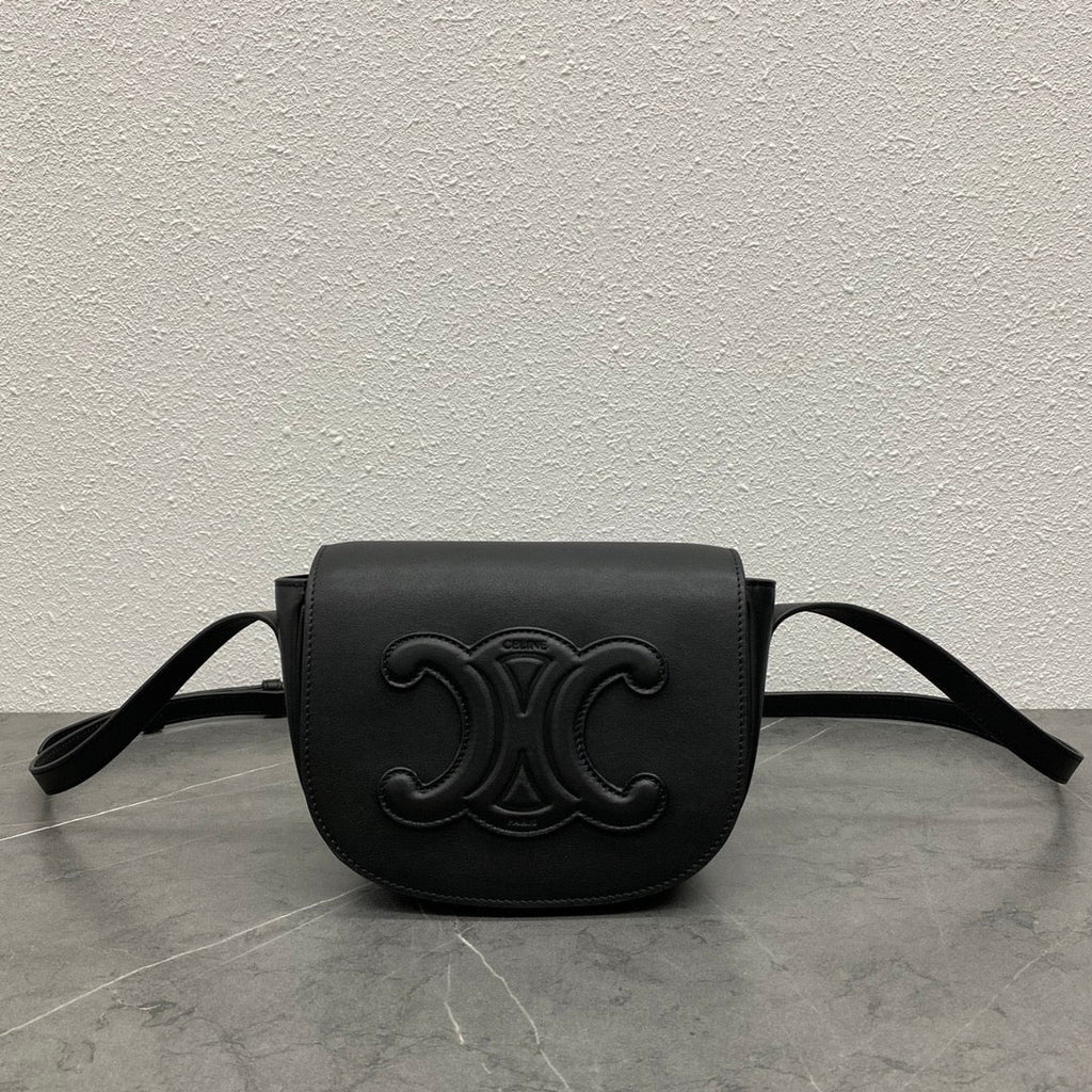 CELINE FOLCO CUIR TRIOMPHE 18 IN BLACK CALFSKIN