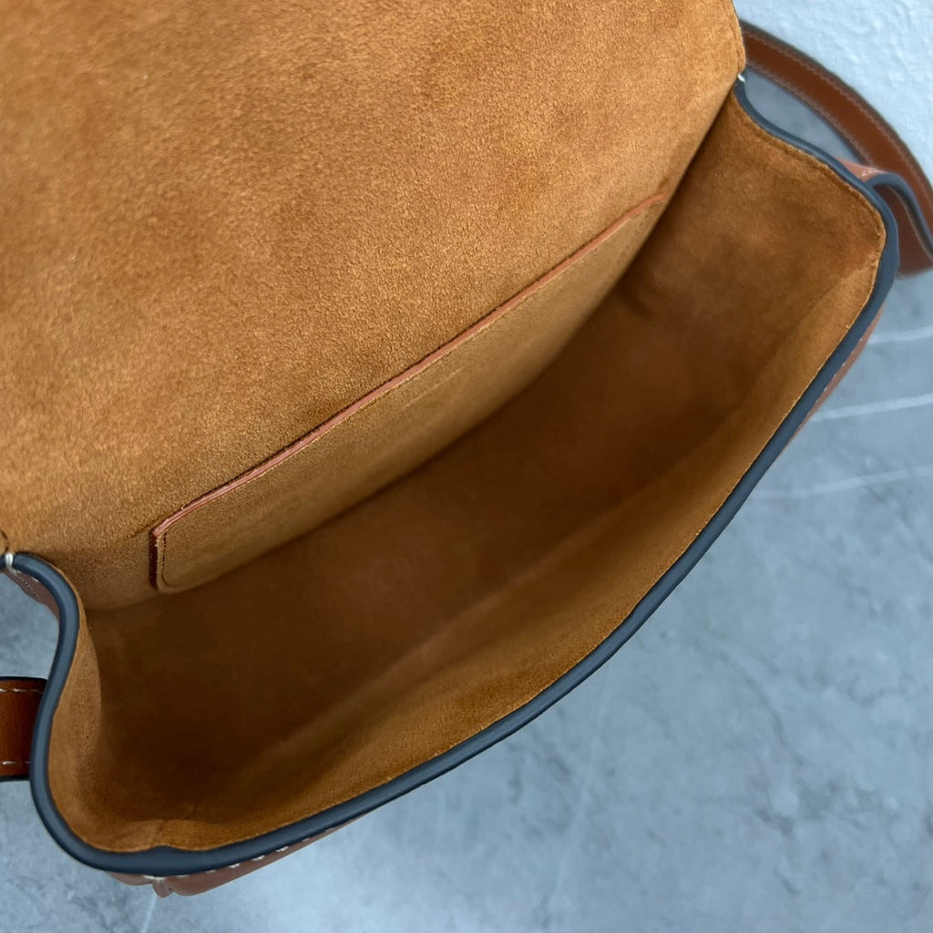CELINE FOLCO CUIR TRIOMPHE 18 IN RED BROWN CALFSKIN