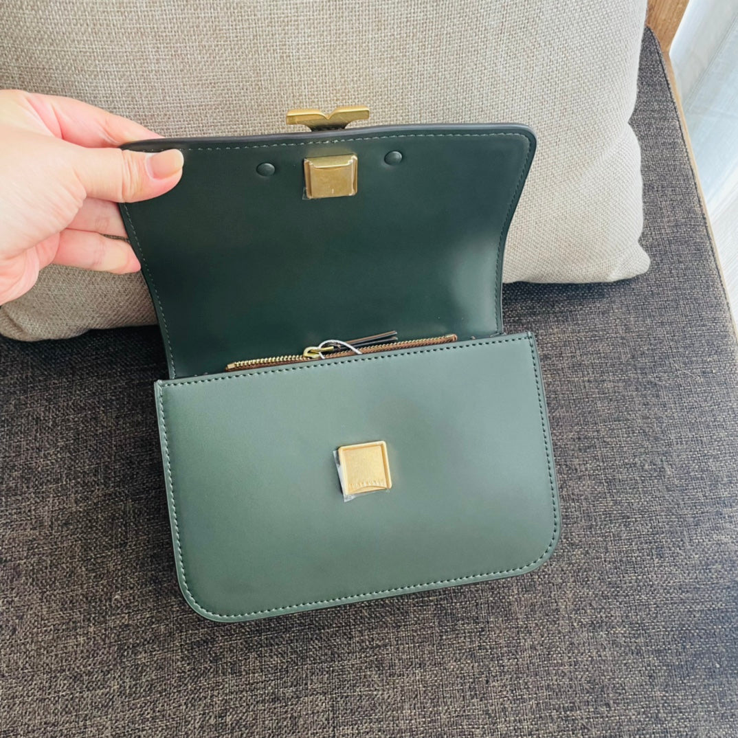 CELINE TRIOMPHE BOX 18 CALFSKIN SEA GREEN