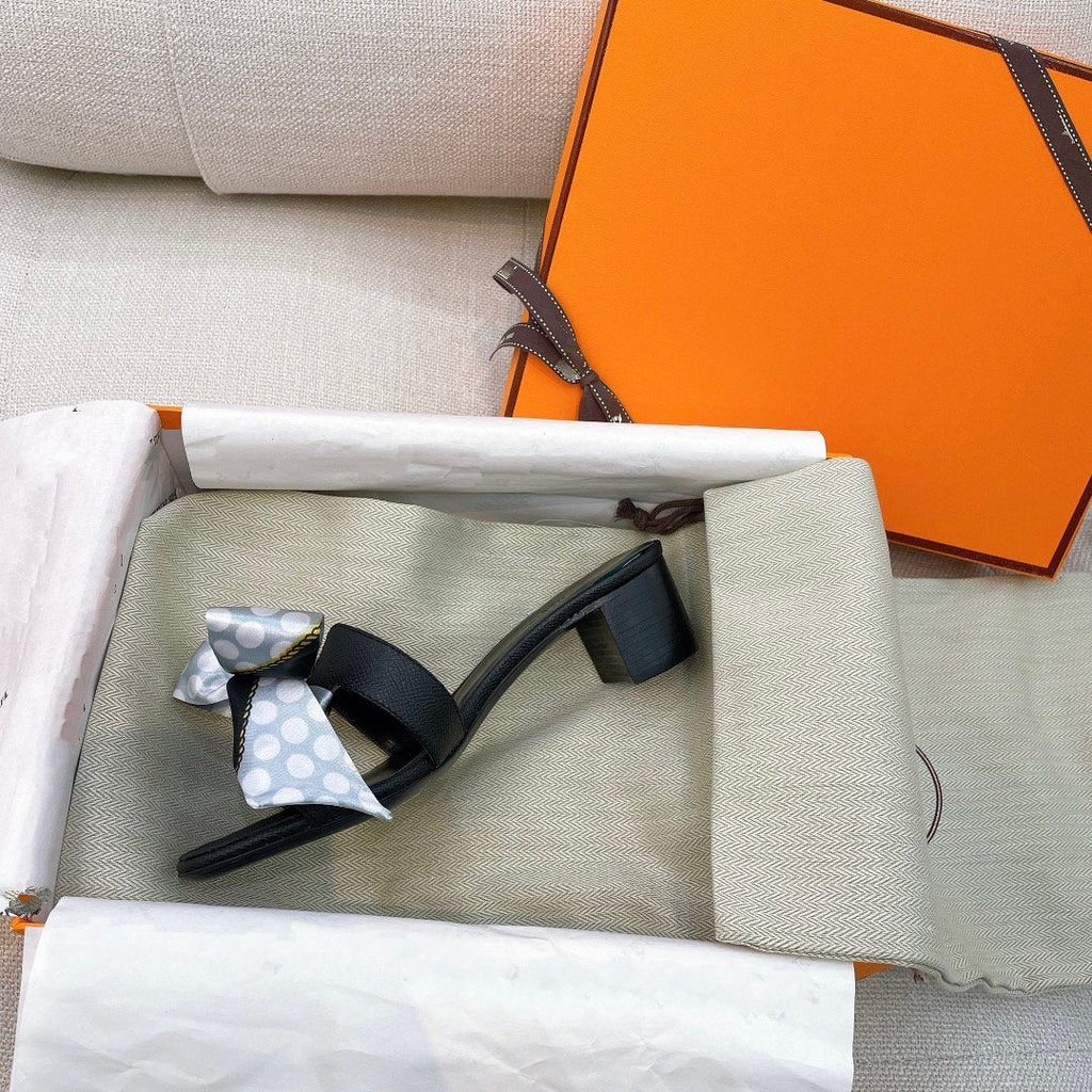 HERMES 0asis Sandal Epsom Calfskin Black
