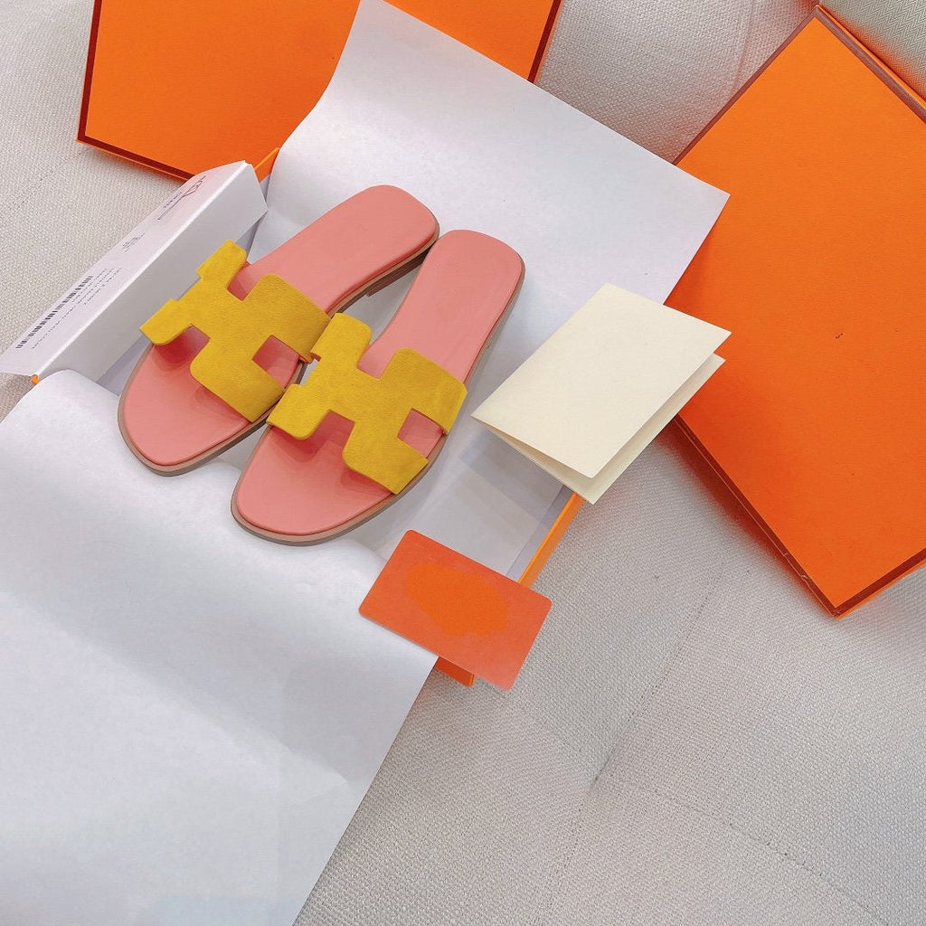 HERMES 0ran Sandal Light Pink/Yellow Suede