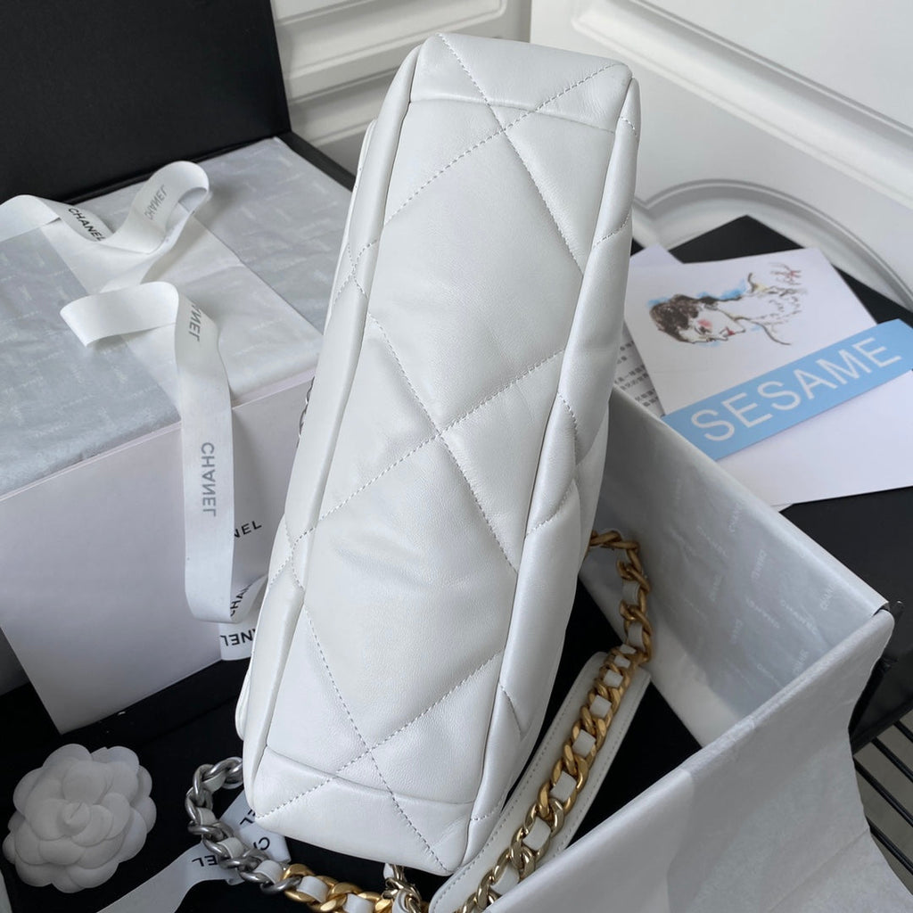 CHANEL LARGE 30 FLAP BAG IN WHITE LAMBSKIN