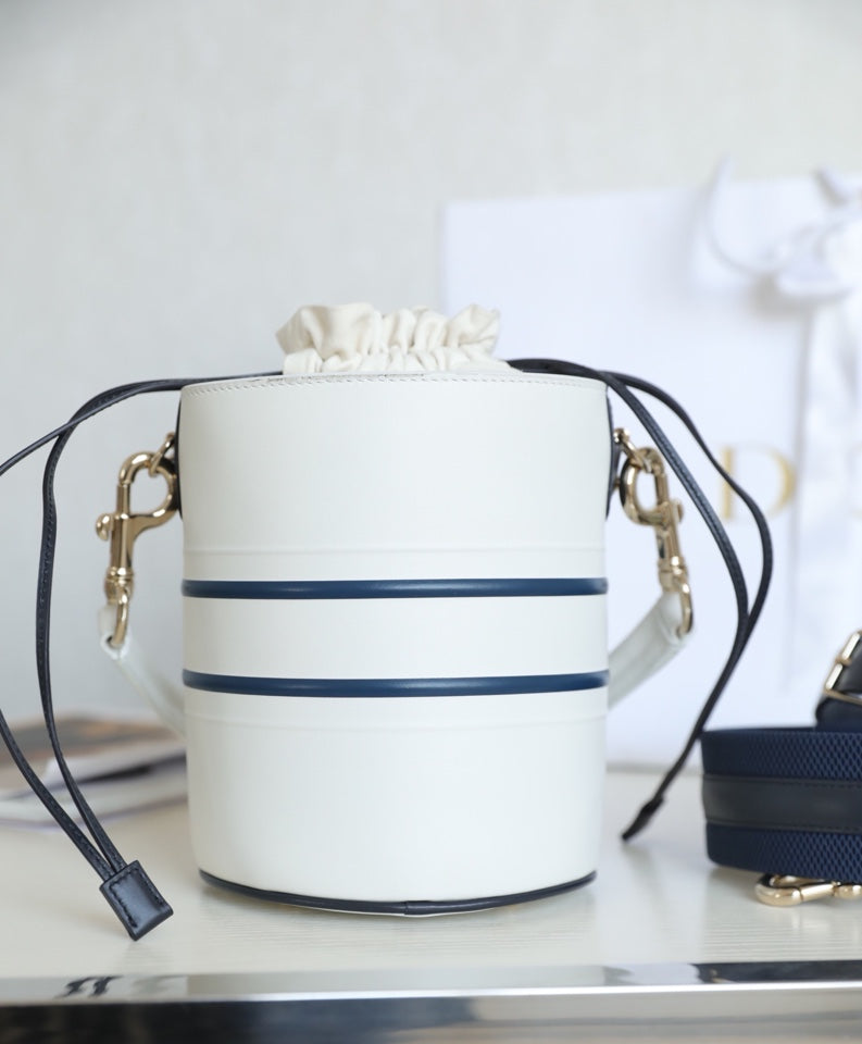DIOR VIBE 18 BUCKET BAG IN WHITE CALFSKIN