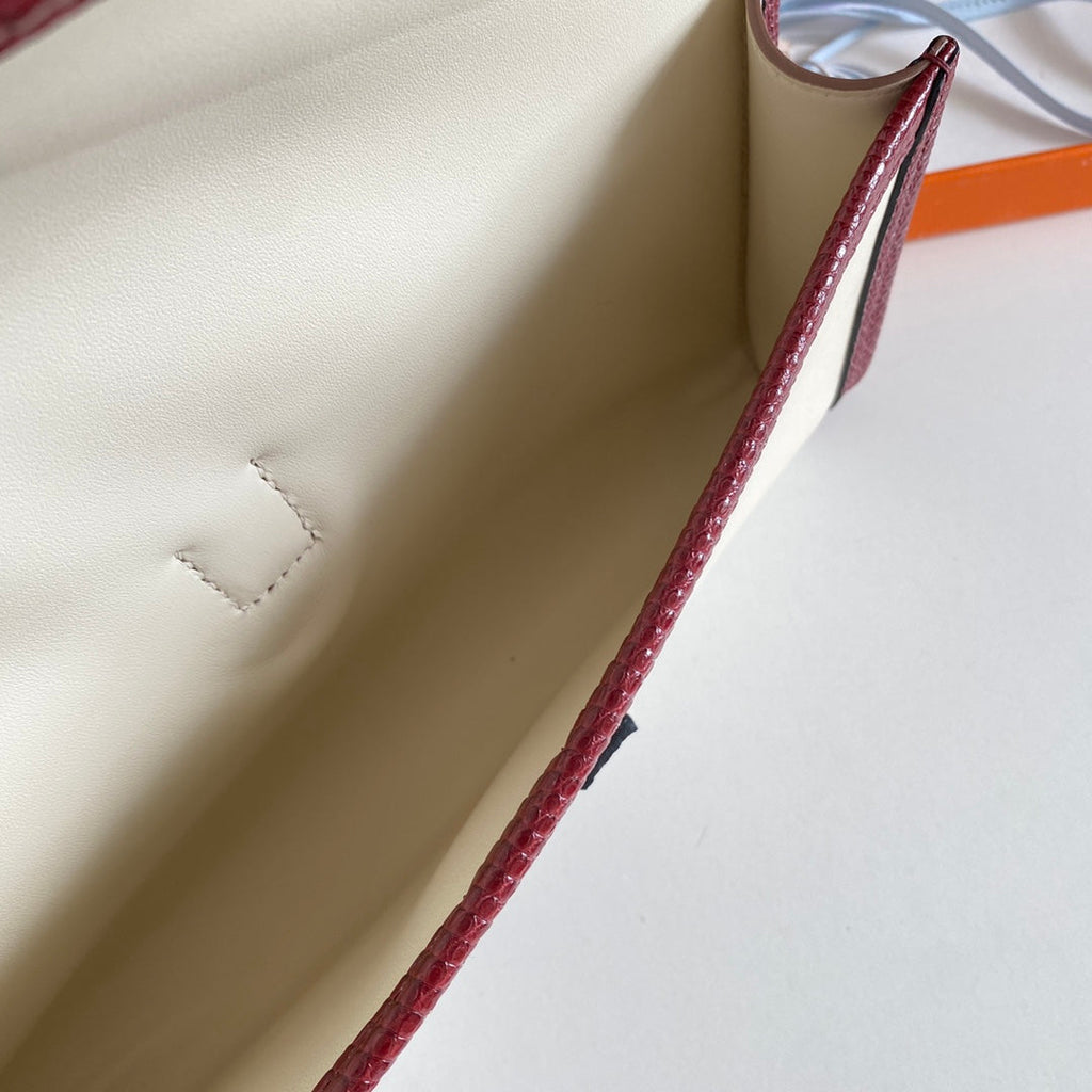 HERMES JIGE ELAN 29 CLUTCH IN WHITE CALFSKIN WITH GARNET RED LIZARD SKIN
