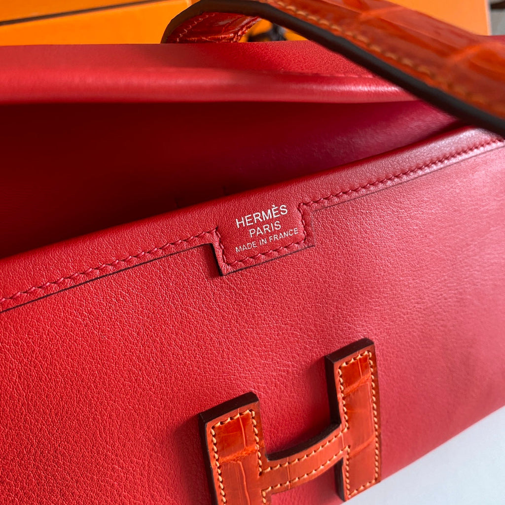 HERMES JIGE ELAN 29 CLUTCH IN RUBY RED CALFSKIN WITH APPLE RED LIZARD SKIN
