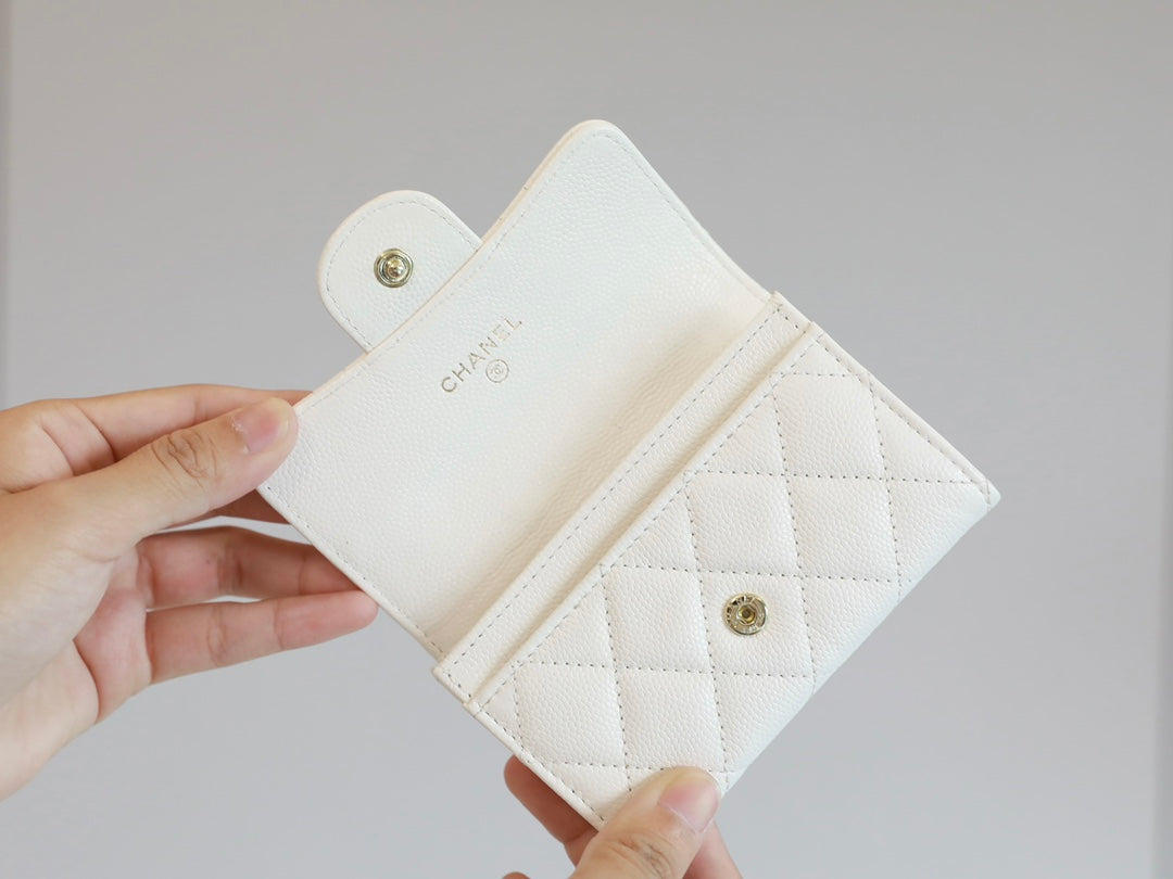 CHANEL FLAP CARD HOLDER 11.3 WHITE GRAINED CALFSKIN GOLD ICON