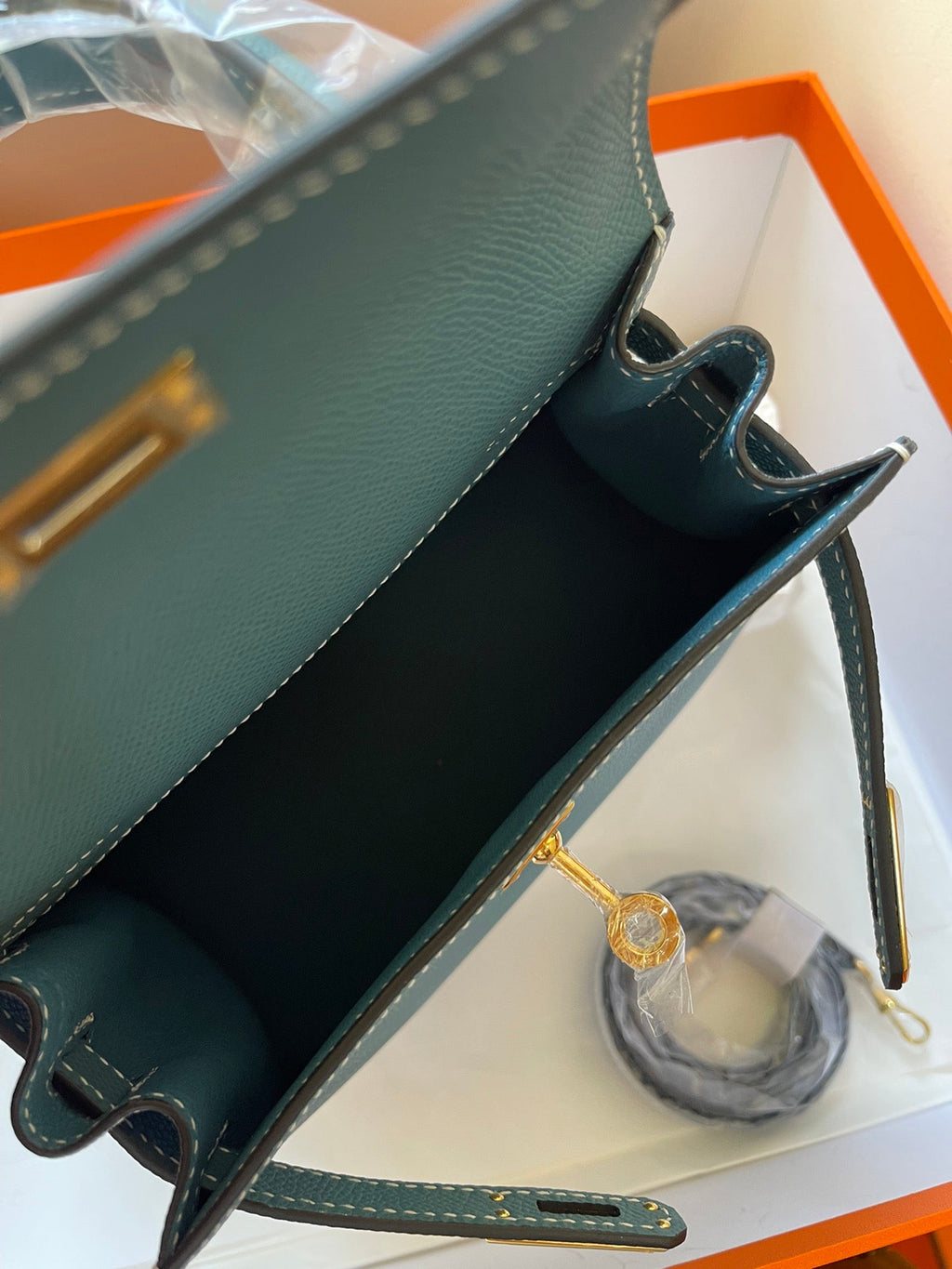 HERMES KELLY MINI 20 BAG IN PINE GREEN CALFSKIN WITH GOLD HARDWARE