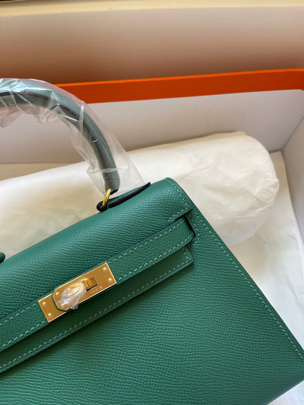 HERMES KELLY MINI 20 BAG IN DARK GREEN CALFSKIN WITH GOLD HARDWARE