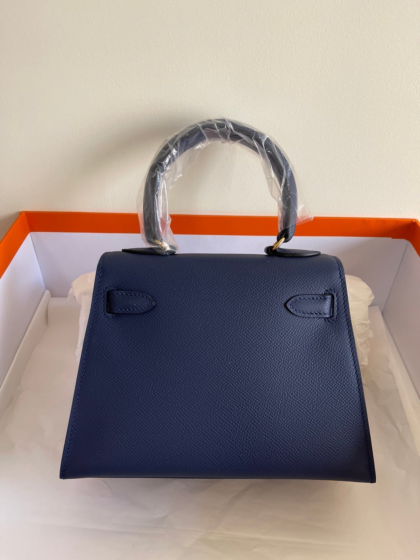 HERMES KELLY MINI 20 BAG IN NAVY BLUE CALFSKIN WITH GOLD HARDWARE
