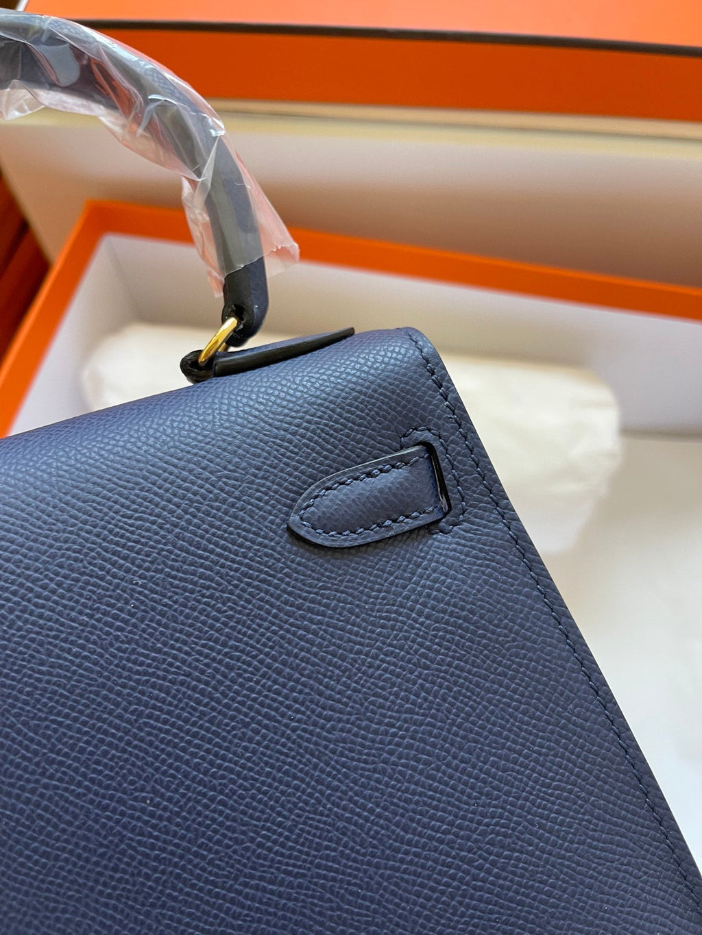 HERMES KELLY MINI 20 BAG IN NAVY BLUE CALFSKIN WITH GOLD HARDWARE