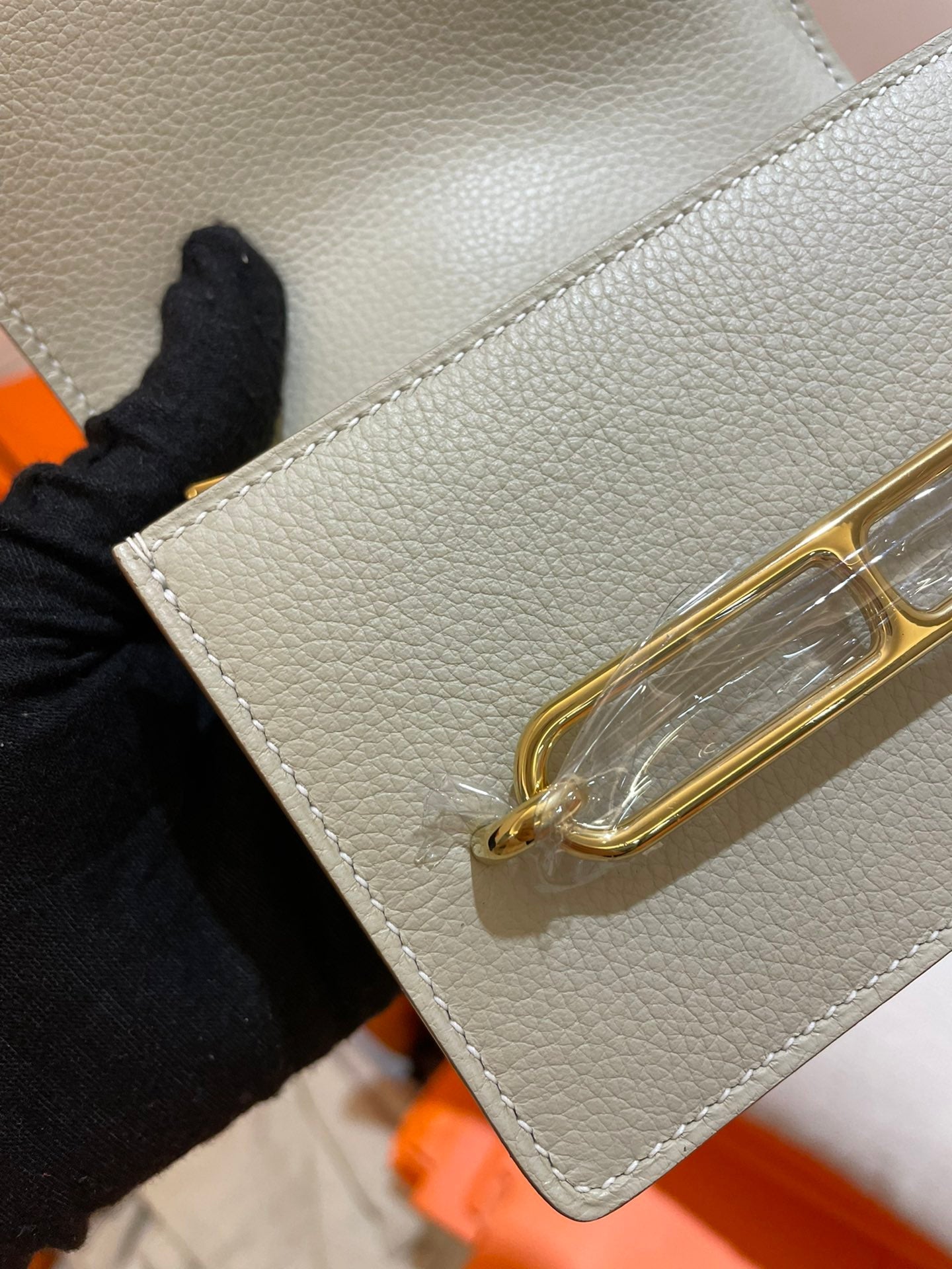 HERMES RoulisSlim Wallet 12.7 White Calfskin Ghw