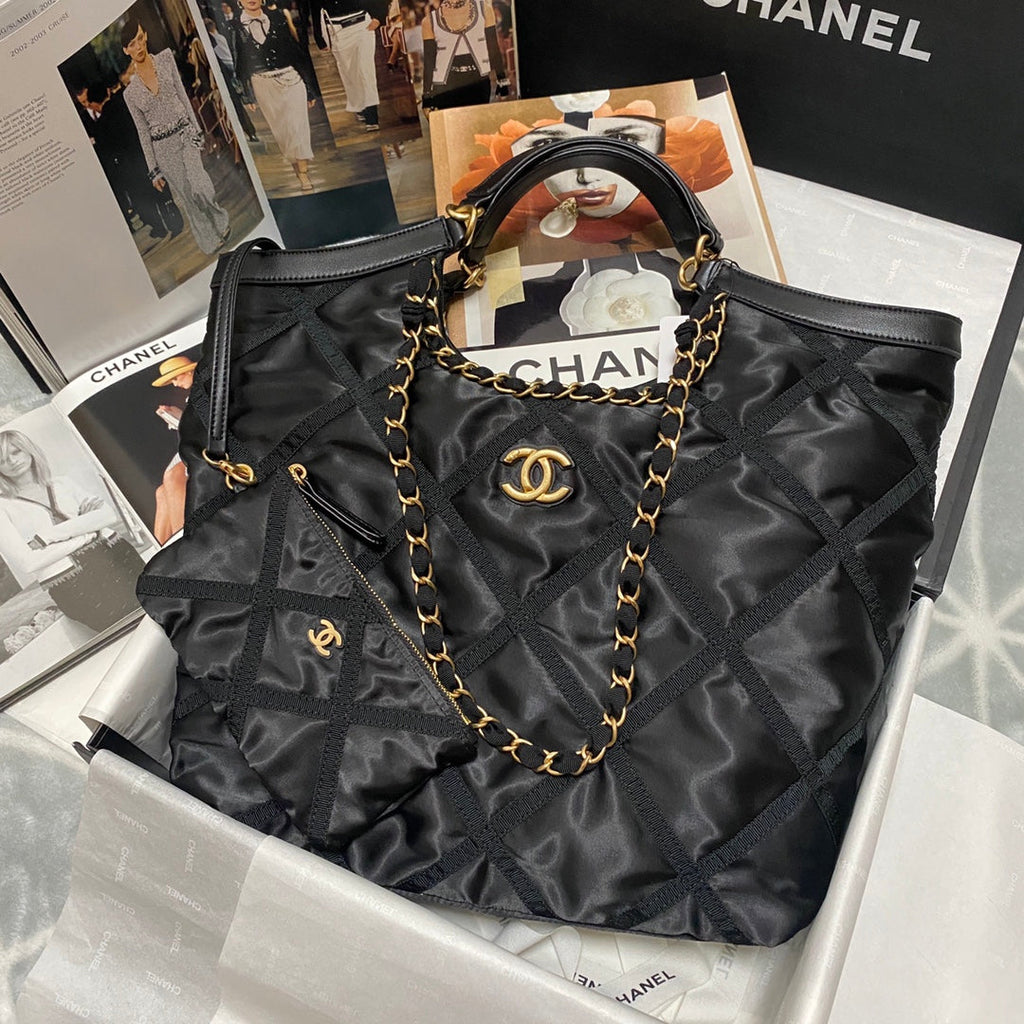 CHANEL TOTE BAG 44 IN BLACK NYLON GOLD HARDWARE