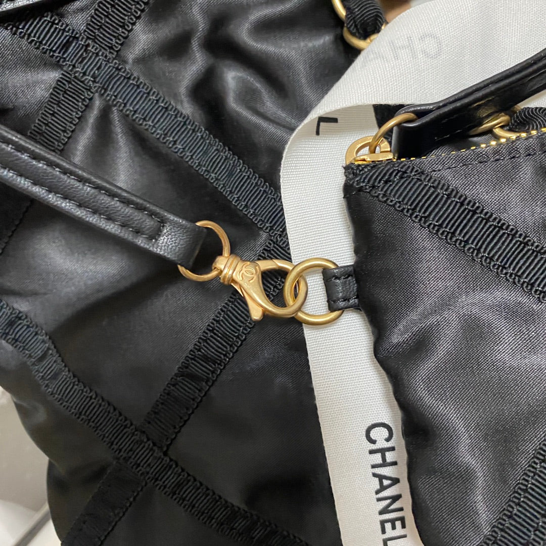 CHANEL TOTE BAG 44 IN BLACK NYLON GOLD HARDWARE