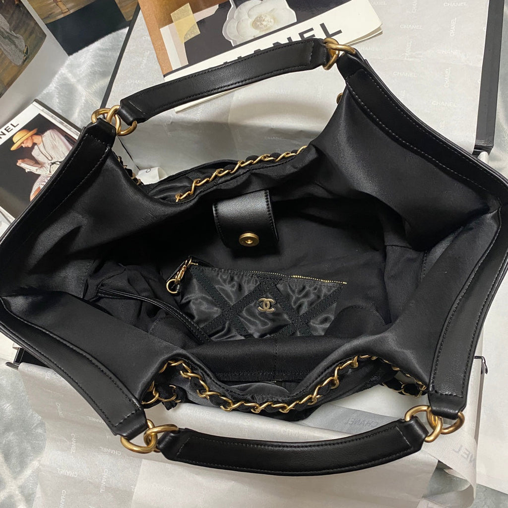 CHANEL TOTE BAG 44 IN BLACK NYLON GOLD HARDWARE