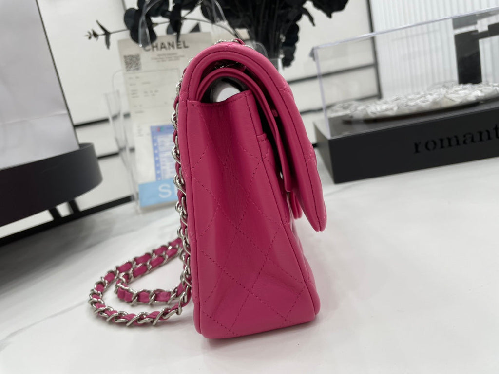 CHANEL 25 CLASSIC SMALL DOUBLE FLAP BAG IN BRIGHT PINK CALFSKIN WITH STRAP