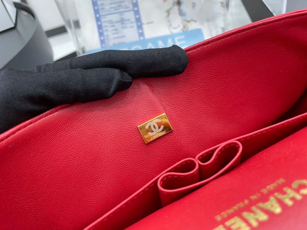 CHANEL 25 CLASSIC SMALL DOUBLE FLAP BAG IN CHERRY RED CALFSKIN WITH STRAP