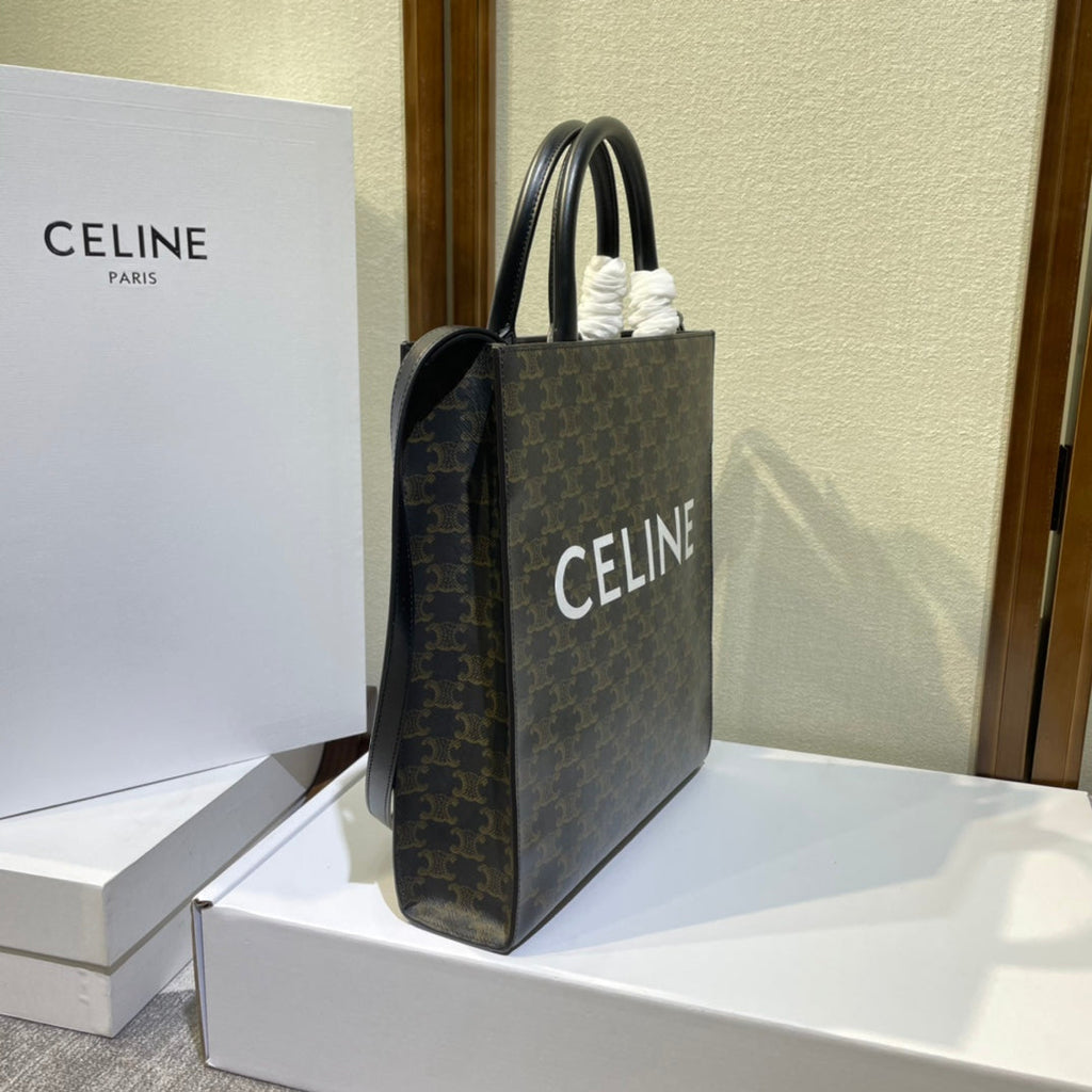 CELINE TRIOMPHE  32 BLACK IN PATTERN CALFSKIN