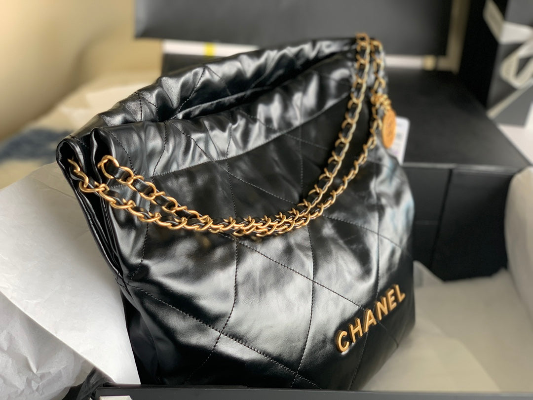 CHANEL LARGE 42 BAG IN BLACK CALFSKIN GOLD HARDWARE