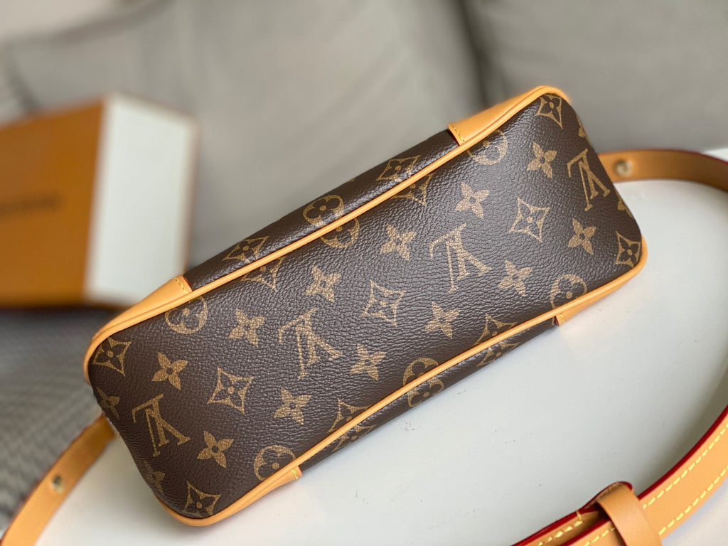LOUIS VUITTON LV 25S BOULOGNE 29 IN BROWN MONOGRAM CANVAS LEATHER TRIM GOLD HARDWARE