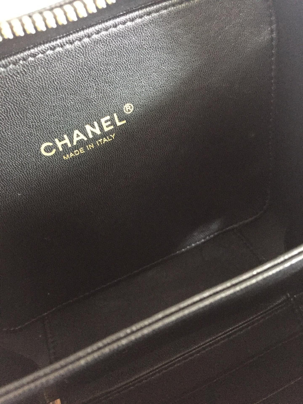 CHANEL MINI 17 VANITY CASE IN BLACK CALFSKIN GOLD HARDWARE