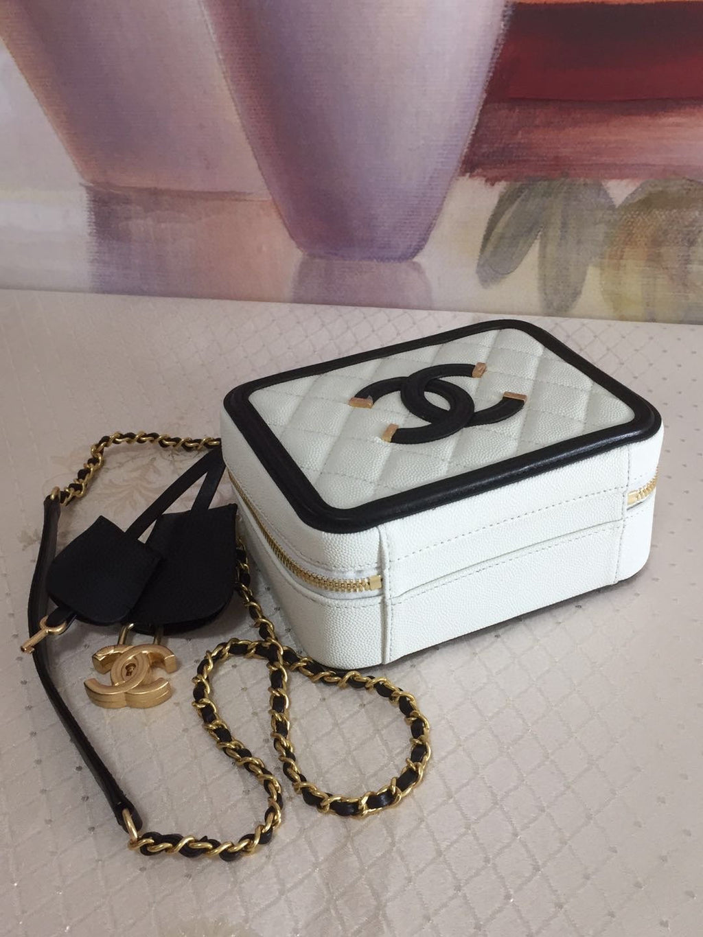 CHANEL MINI 17 VANITY CASE IN BLACK MIX WHITE CALFSKIN GOLD HARDWARE