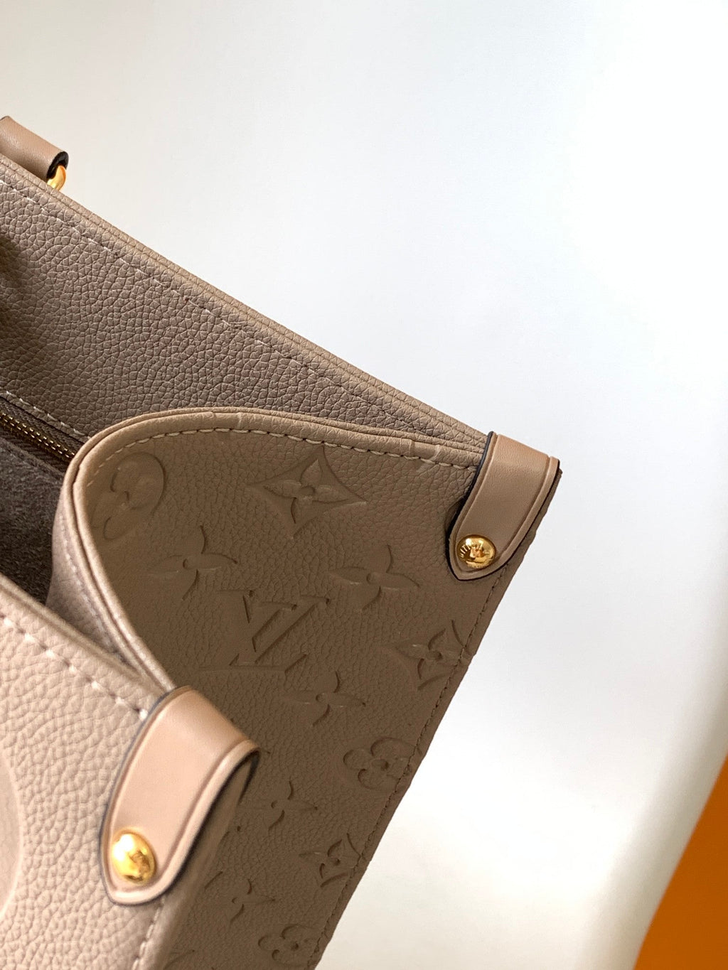 LOUIS VUITTON ONTHEGO GM 41 GREY
