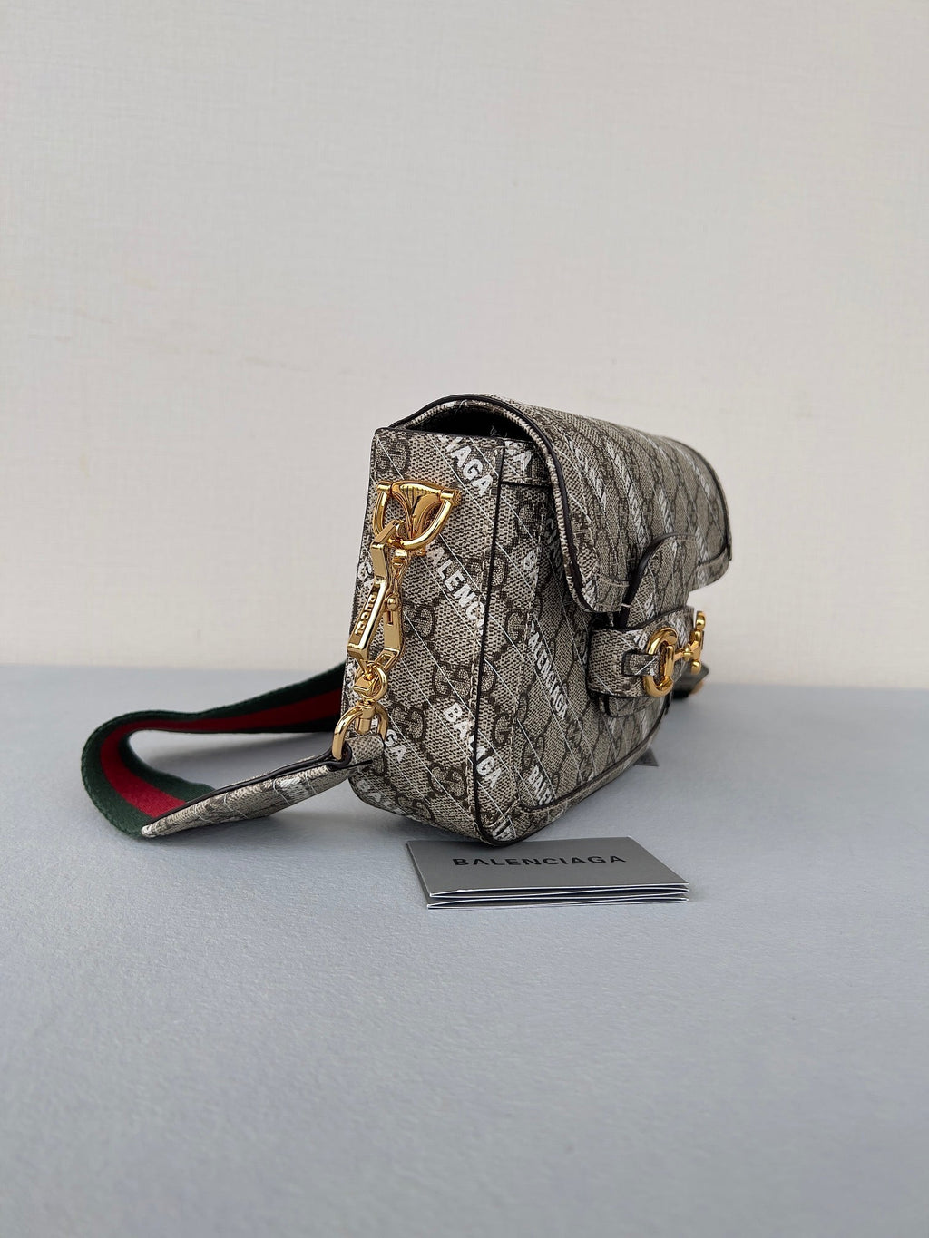 GUCCI MINI 25 PRINTED SADDLE BAG IN EICRU BEIGE CANVAS